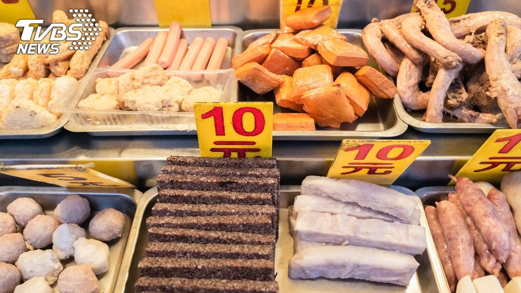 雞屁股、芋餅、米血是許多人表示不會夾的食材。（示意圖／shutterstock達志影像）