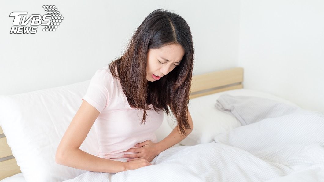 16歲少女腹痛頻尿「初經未到」 醫一看:很罕見
