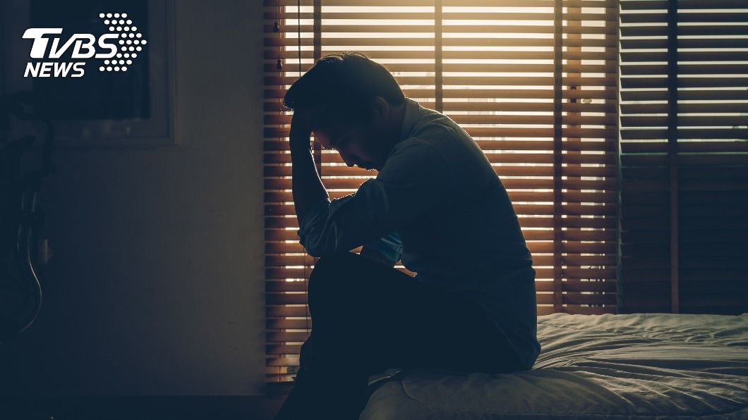 29歲兒怨沒升學「啃老10年」　父嘆：當廢物報復我