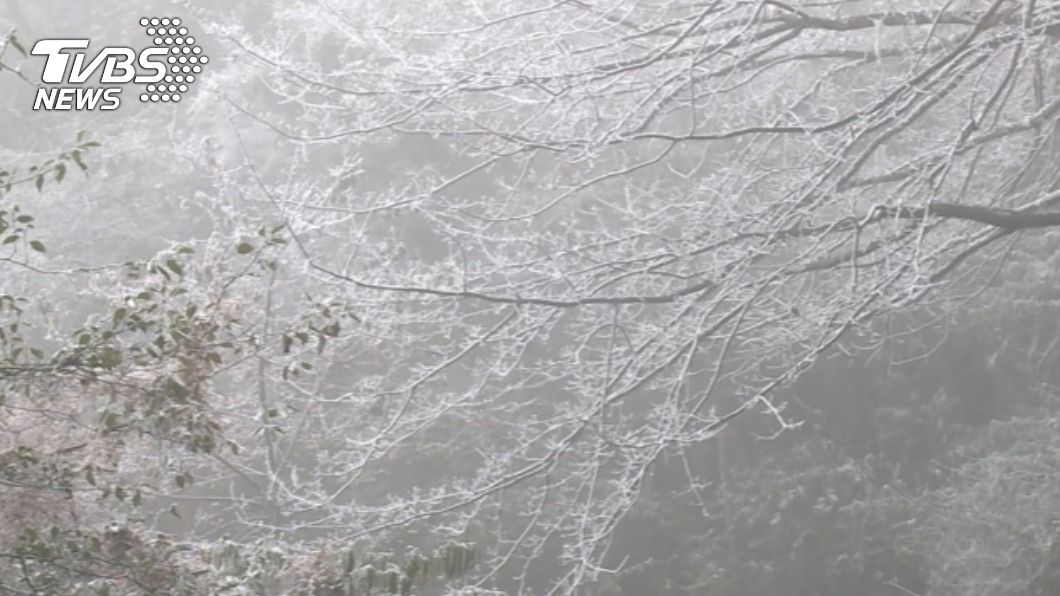 寒流侵襲高山結冰 中橫3路段限掛雪鏈通行
