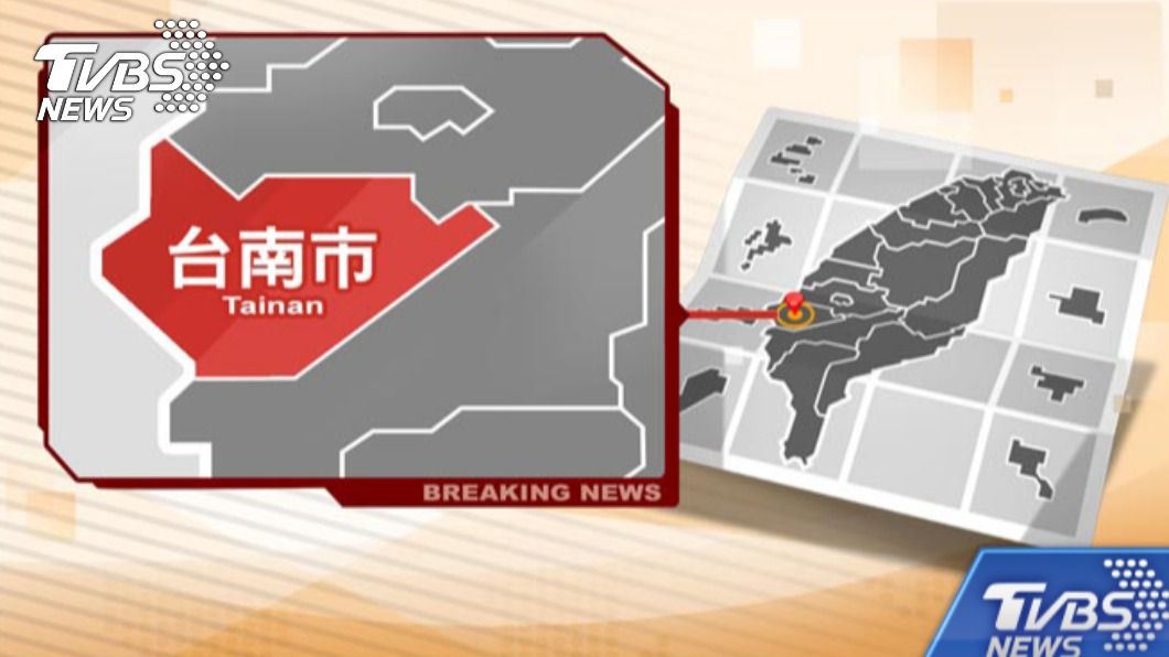 台南賓士車跨雙黃線對撞3傷 駕駛疑撿電暖器分心