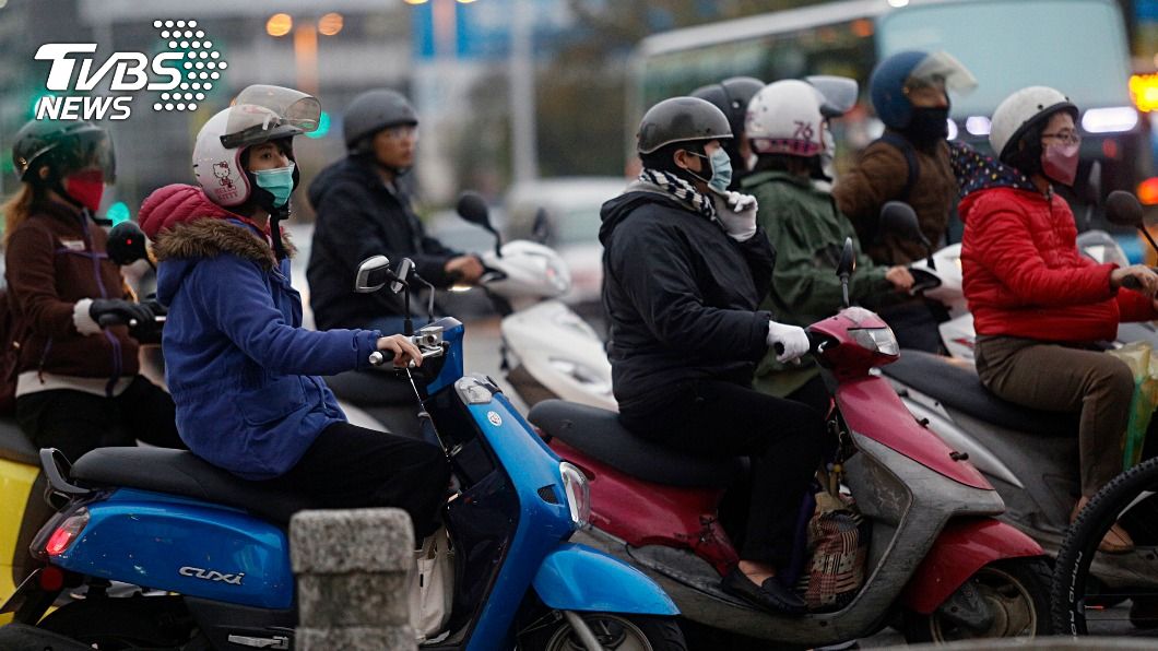 寒流襲台機車族防寒護心 車速放慢頭頸四肢要保暖