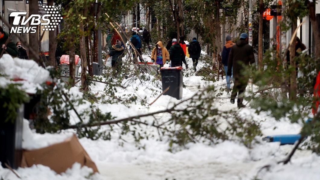 馬德里迎來50年最強暴風雪。(圖/達志影像路透社)