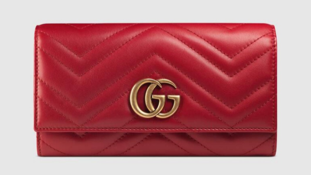 CP值極高的GUCCI經典皮夾。(圖/翻攝自GUCCI官網)