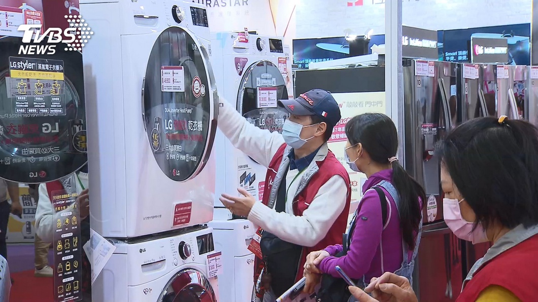 除菌家電夯！　「蒸氣」輕乾洗機PK「聲控」冷暖機