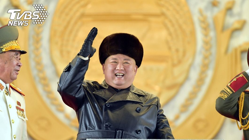 深夜突擊大閱兵! 北韓秀「最強兵器」潛射飛彈