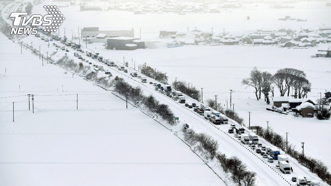 日本大雪紛飛！19地區降雪量、低溫都創紀錄