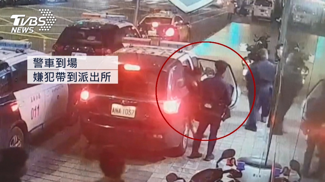 「別煩我」!比丘尼化緣遭騷擾 手機還被搶