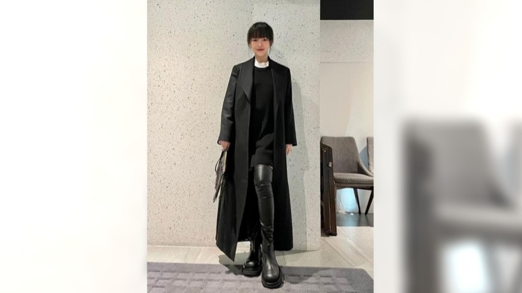 小S分享大S美照。(圖/翻攝自小S臉書)