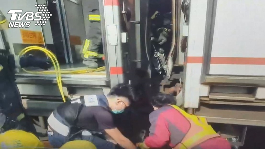 台鐵尪遭車廂重夾「肢體變形亡」 結縭3年妻認屍哭崩