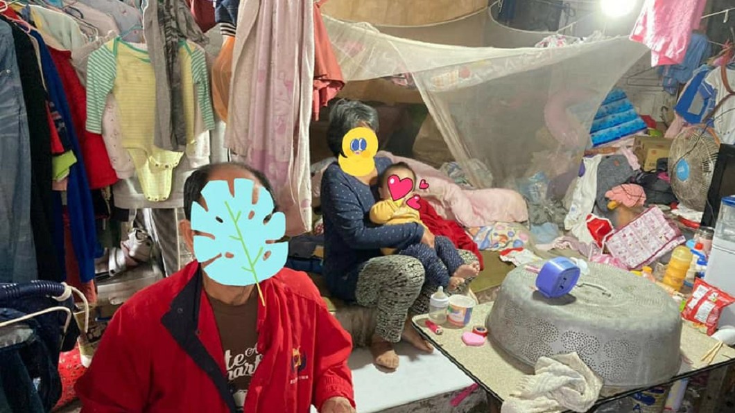 寒風直吹!一家四口窩居鐵皮屋 1歲兒喊餓只有泡麵吃