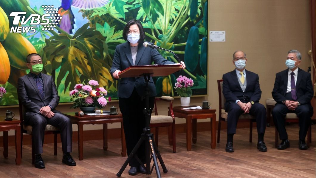 總統：提高再生能源使用　掌握供應鏈重組關鍵地位