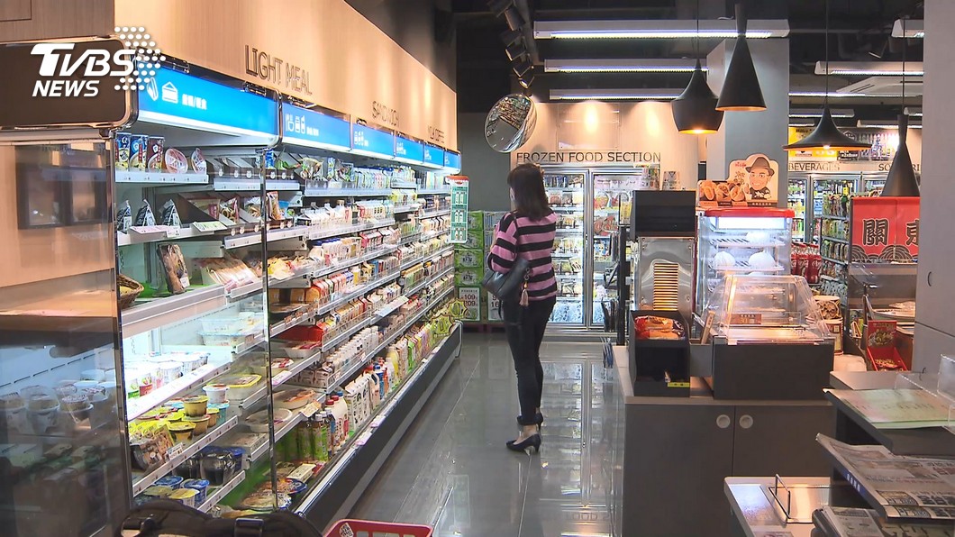 搭訕店員被拒!宜蘭男飆罵「死T」挨告 這理由獲判無罪