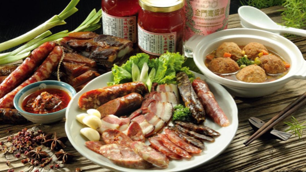 馮媽媽的店可以吃得到最正宗的湖南煙燻臘肉。(圖/食尚玩家購物)