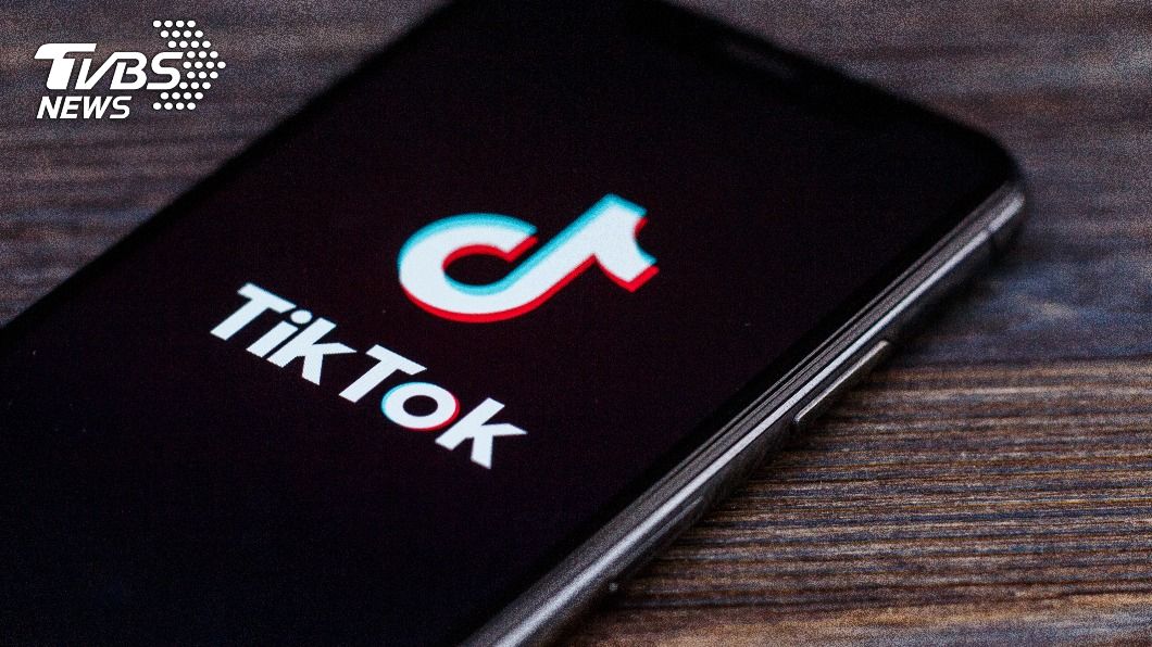 女童參加TikTok「昏迷挑戰」而窒息死亡。（示意圖／shutterstock達志影像）
