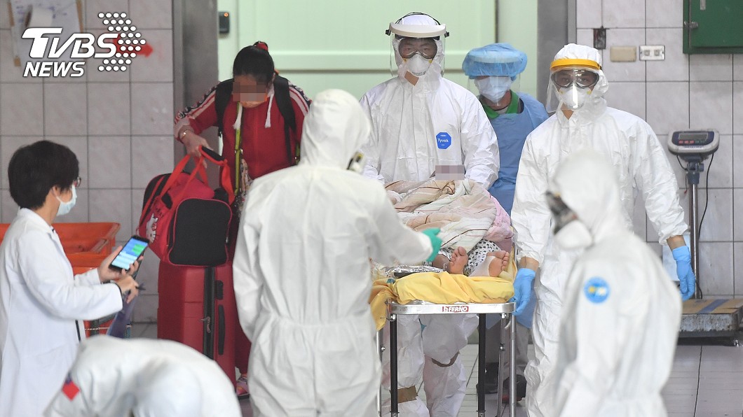 部桃群聚感染源頭 「重症案812」肺浸潤仍插管
