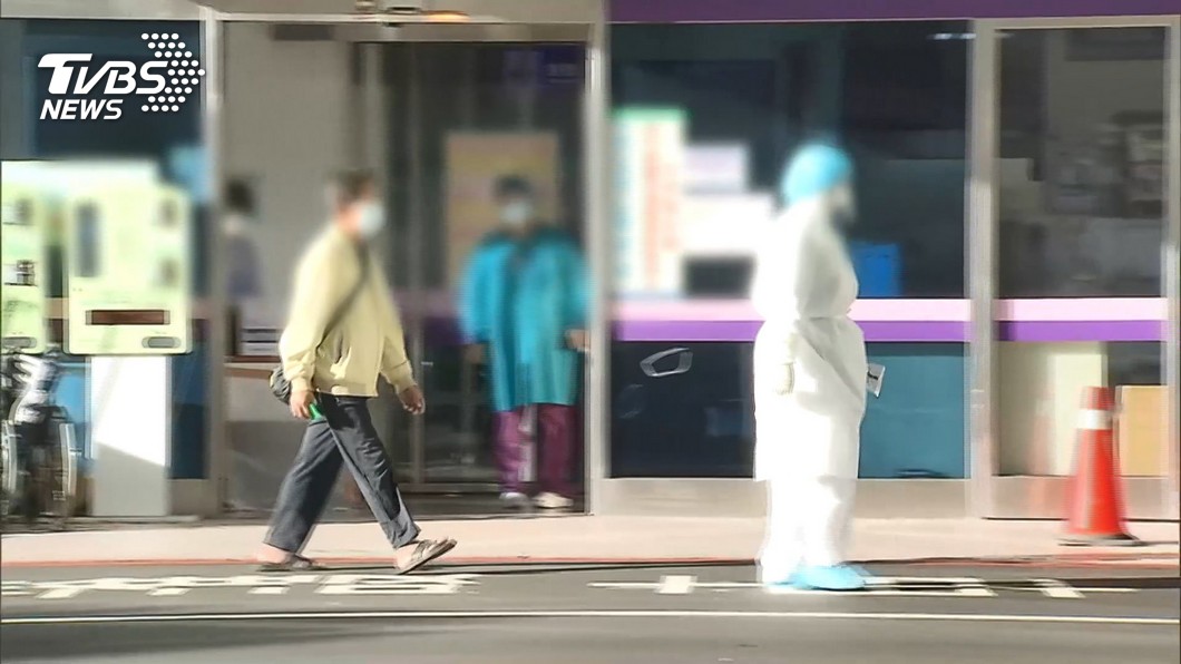 染疫醫「未戴口罩」近距離接觸　商店員工自爆：沒被採檢