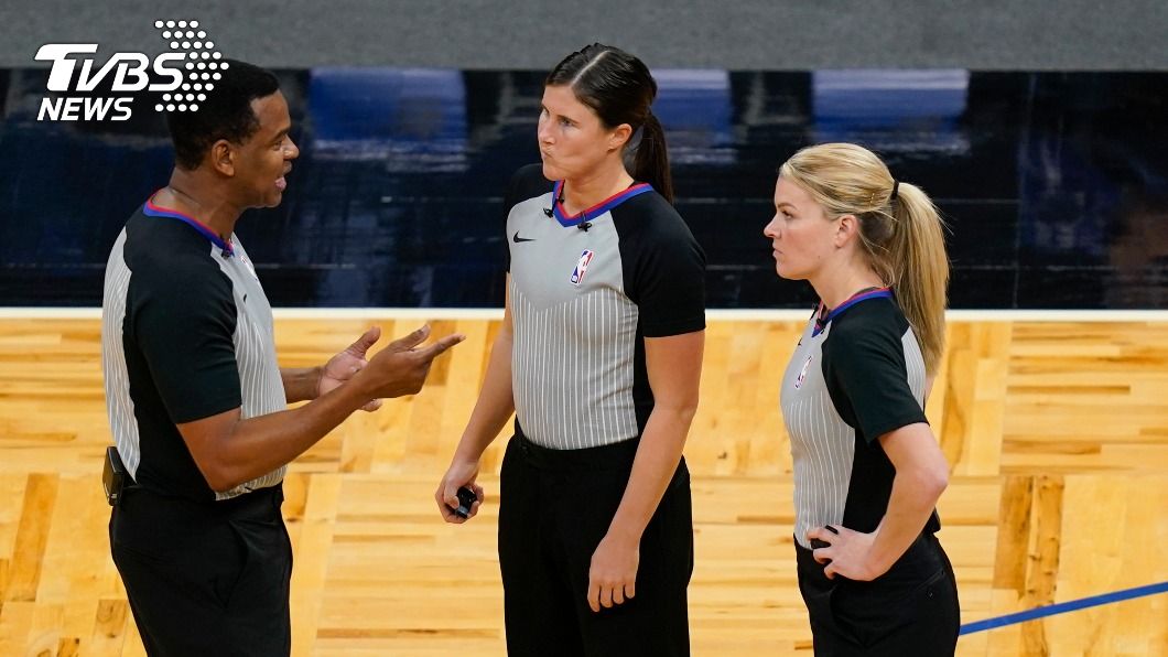 魔術逆轉敗局復仇黃蜂 NBA史上首見2女裁判