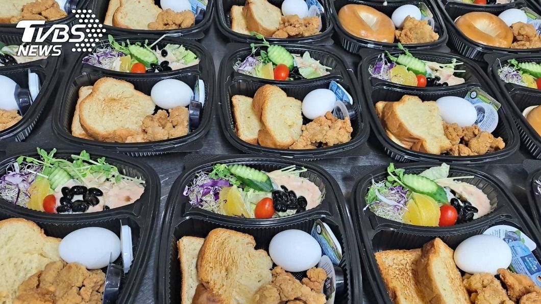 防疫旅館三餐被網友嘆寒酸 高市府允反映促提升質量