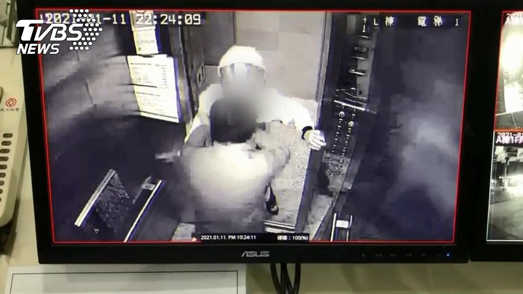 等餐2小時餓到抓狂？男失控暴打外送員嗆「垃圾」