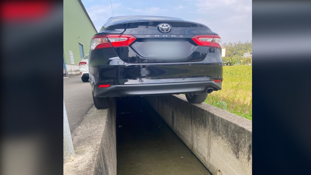 車主現身秀「騰空停水溝」神技 他驚:心臟好大顆
