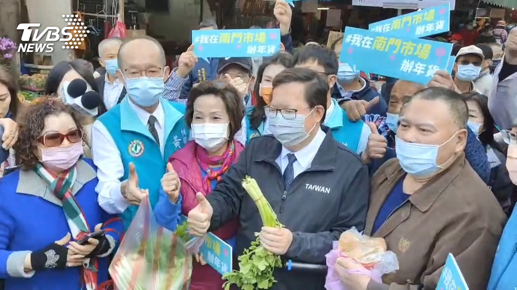 受疫情衝擊!鄭文燦逛市場採買 拉抬買氣