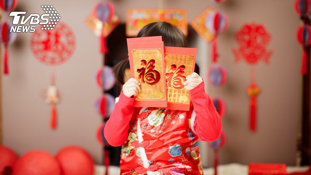 過年包紅包令許多人荷包大失血。(示意圖/shutterstock達志影像)
