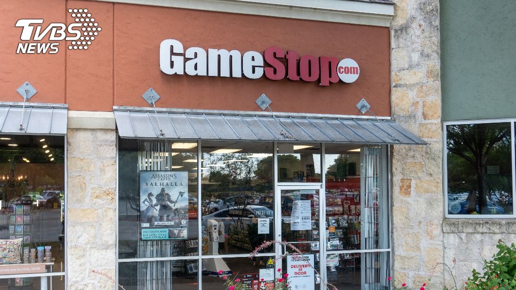 美股回穩漲229點 GameStop跌逾30%