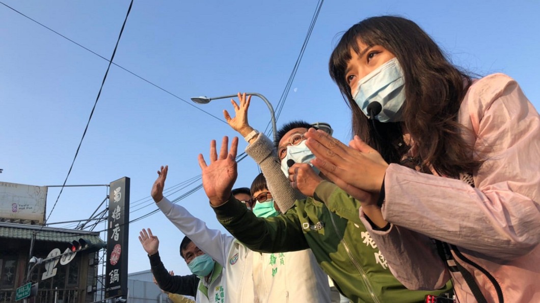 罷免燒到自己!黃捷認徬徨爆哭2hr:沒人挺我很孤單