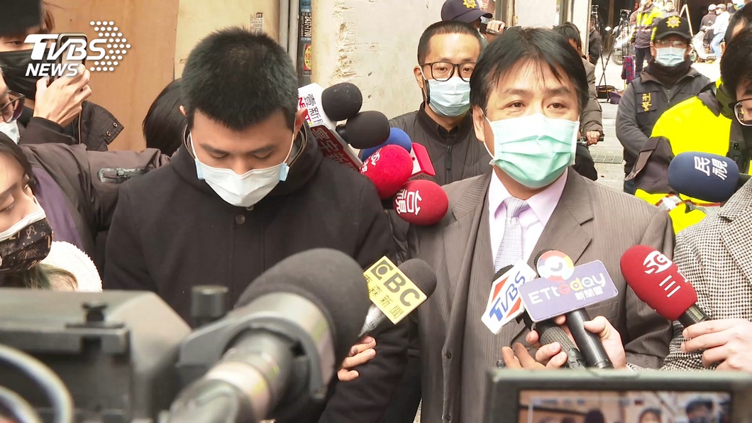 被指撂黑道堵女外送員 富王小老闆硬起來告30網友