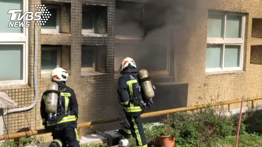 基隆海大校園傳火警 地下室竄濃黑煙警消急救援