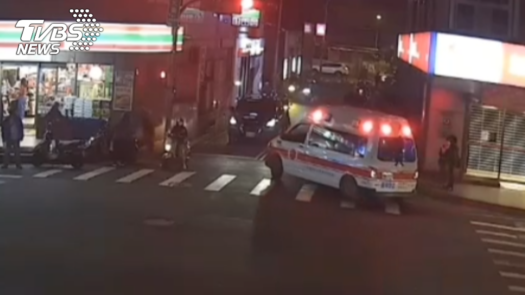 警消到場時,丁女及吳男皆無生命跡象。(圖/TVBS)
