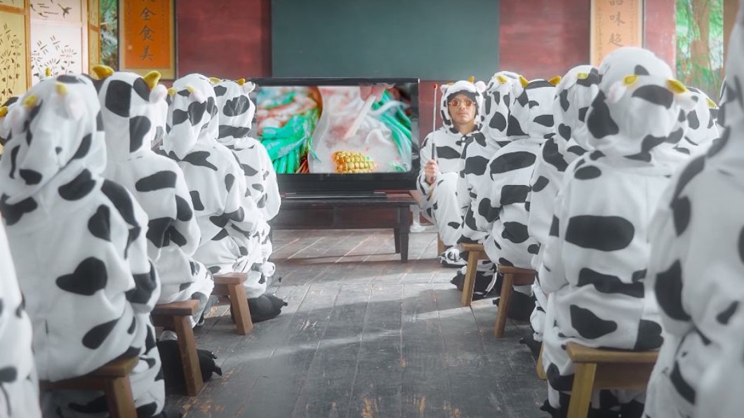 圖/翻攝自Namewee YouTube