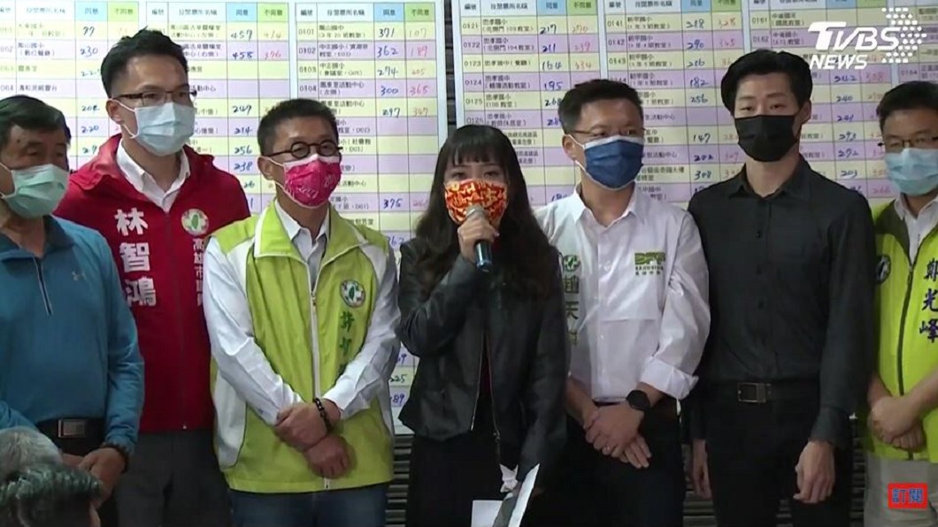 黃捷哽咽談罷免案。（圖／TVBS）