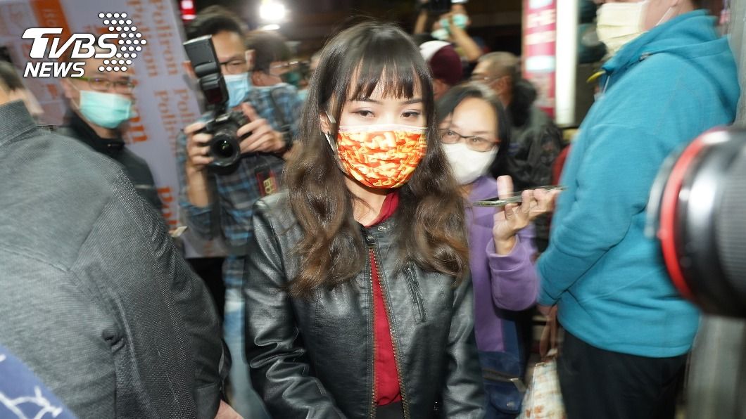 從翻白眼爆紅到挺過罷免　黃捷「後勢看漲」成吸票機