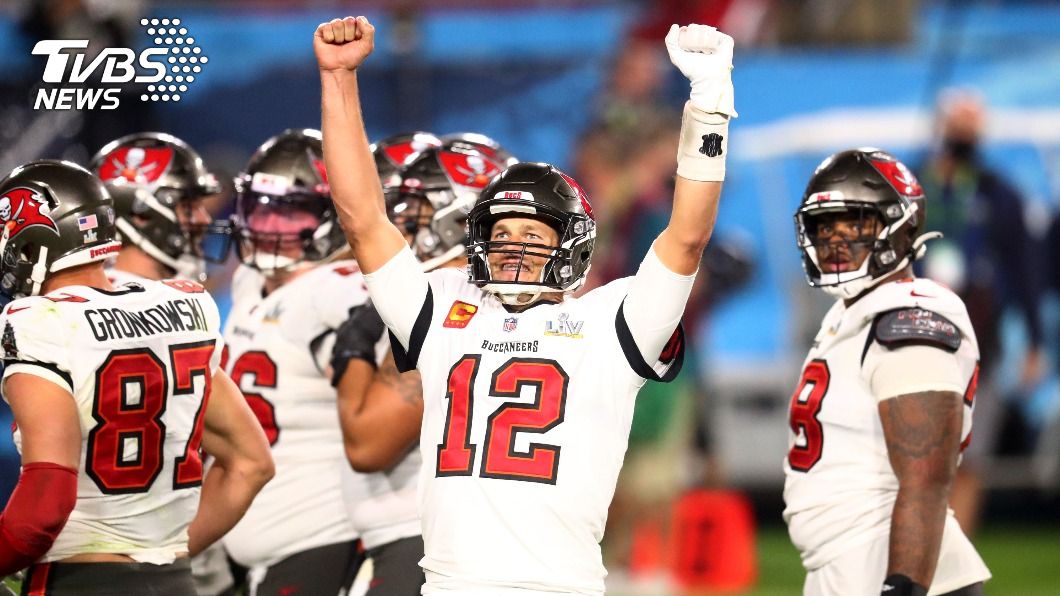 四分衛世代對決勝出　布雷迪5度獲選超級盃MVP