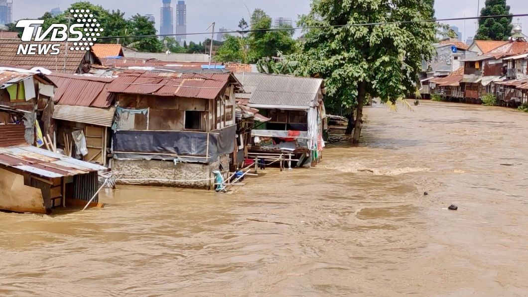 一夜豪雨再成災! 雅加達4成地區地層下陷全泡水