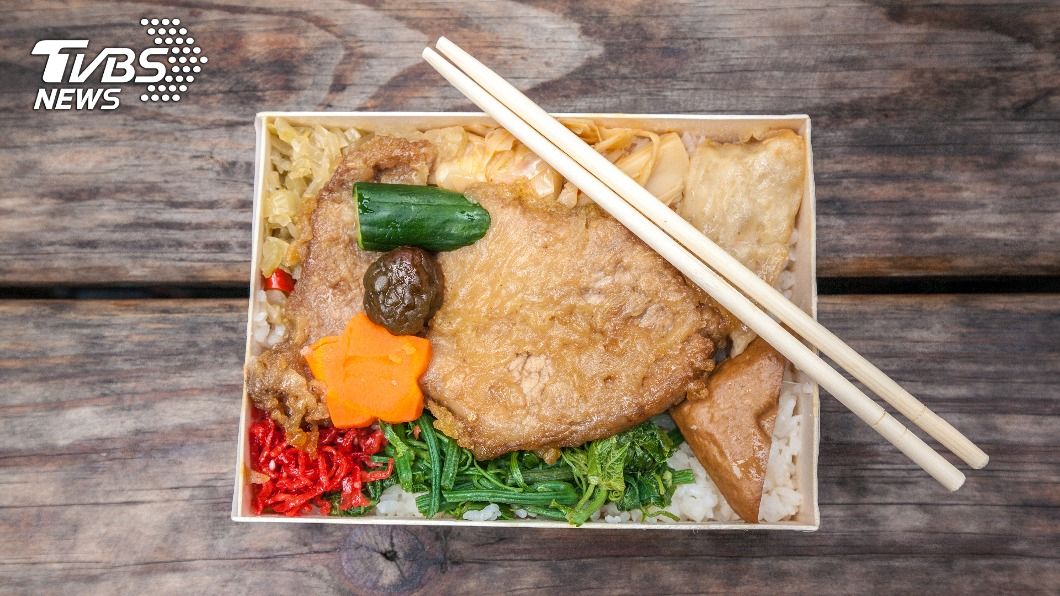 店家送錯餐「借筷換主菜」 全網傻眼:終生拒絕往來戶