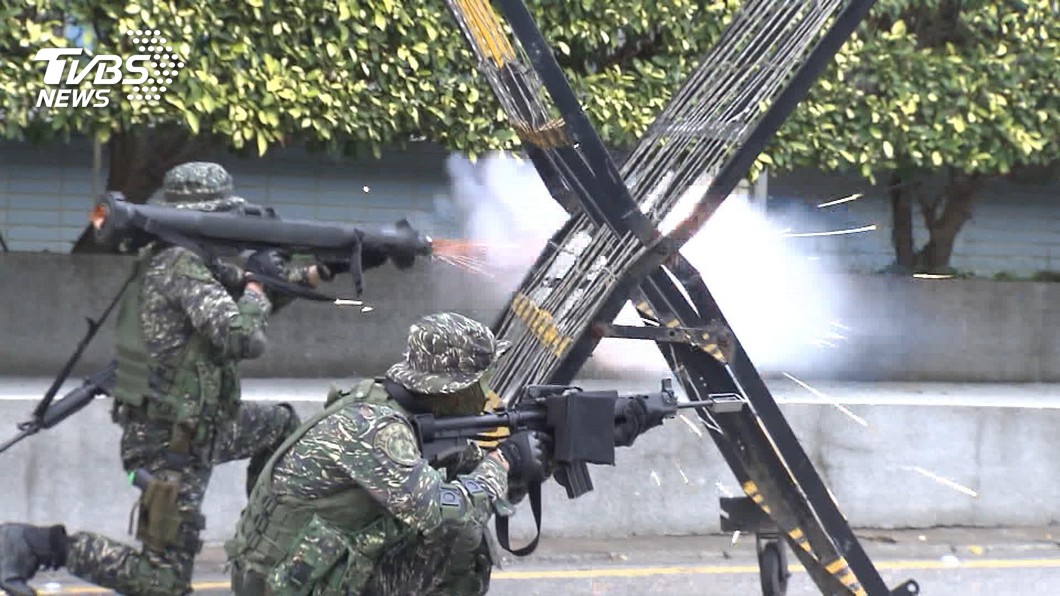人間凶器陸戰特勤 黑衣部隊國安堅強防線