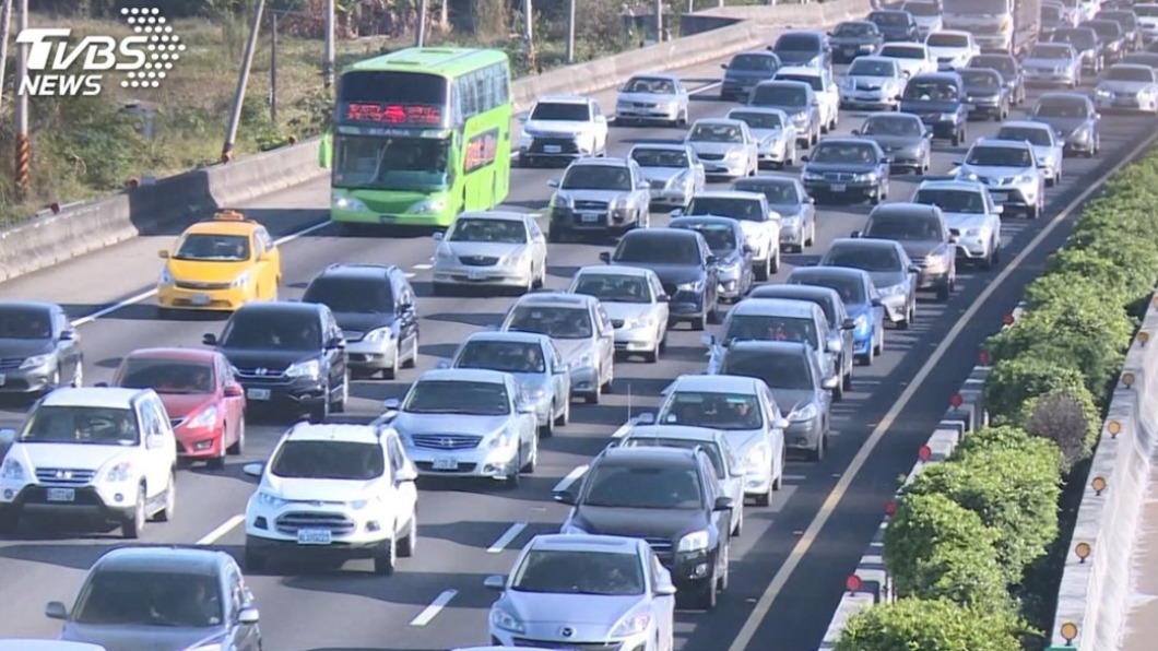 初四下午湧現北返車潮 高公局建議上午出發