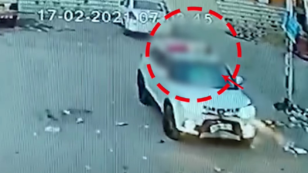 撞死人慌張逃逸! 印男「車頂掛屍」狂飆10公里