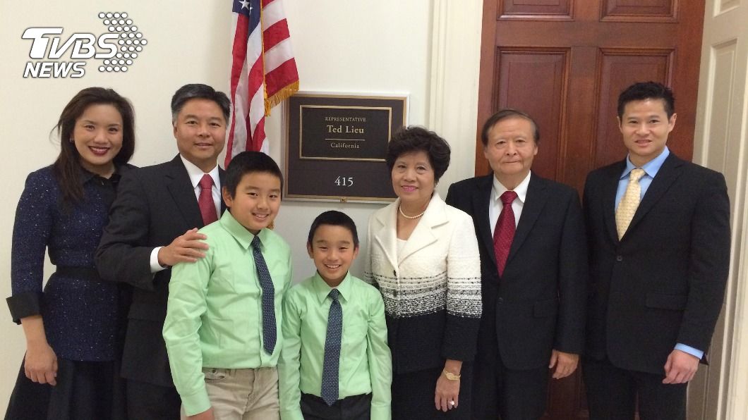 反川大將出身台灣家庭 國會議員劉雲平從政之路