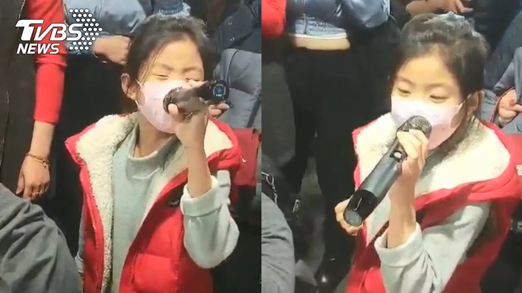 小妹妹唱歌架式十足。（圖／黃志祥授權提供）