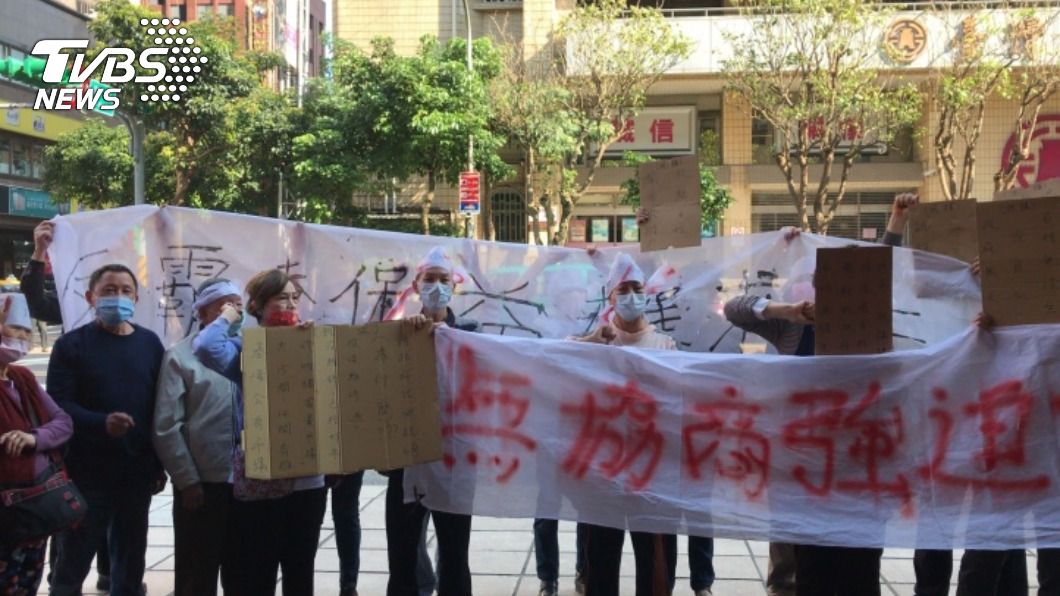 富貴市場將廢攤商抗議 基市府:海砂屋一定要拆