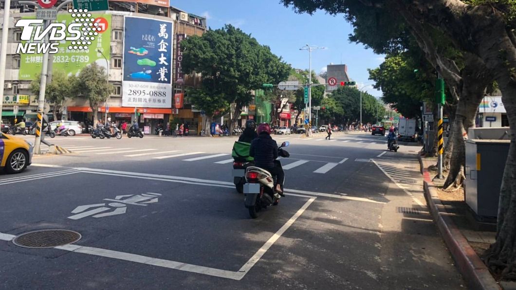 兩段式左轉取消還被抓 警:已函辦撤銷