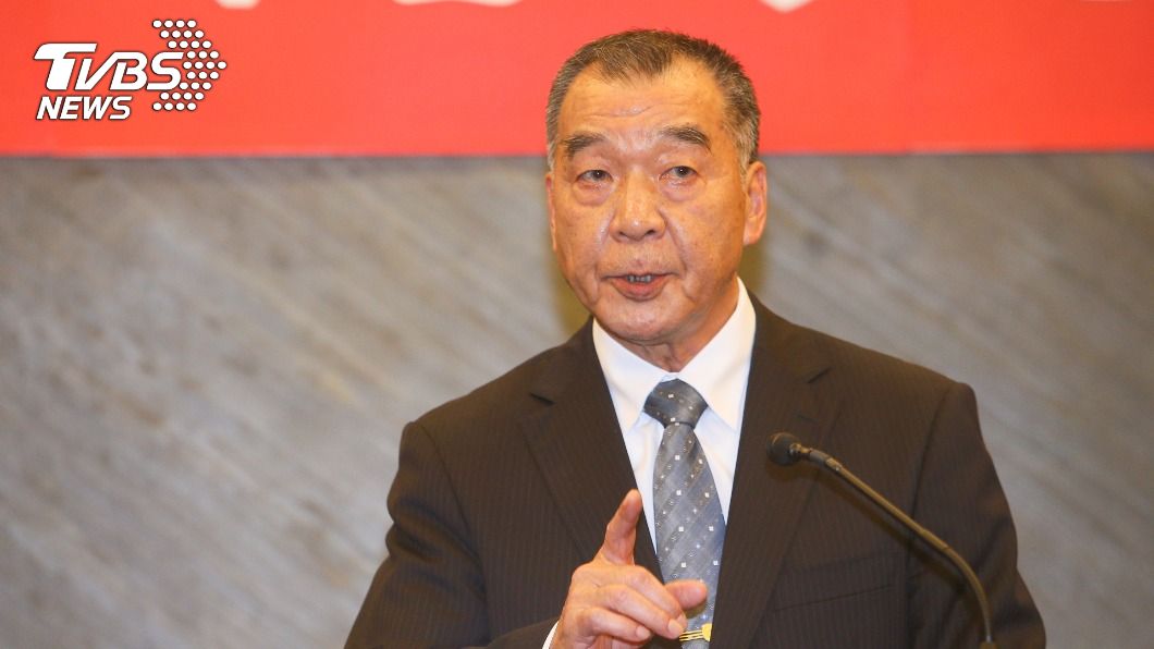 新防長邱國正上任 政院盼接續推動國防改革