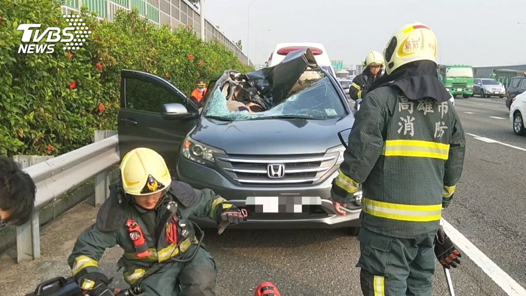 國道巨輪突砸車頂!副駕媽媽頭遭重創亡 聯結車駕駛下場出爐