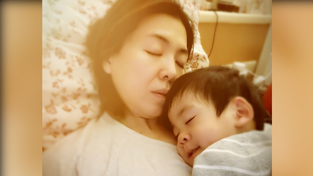 劉祝華看到趙小僑的胎停消息忍不住紅了眼眶。（圖／翻攝自劉祝華臉書）