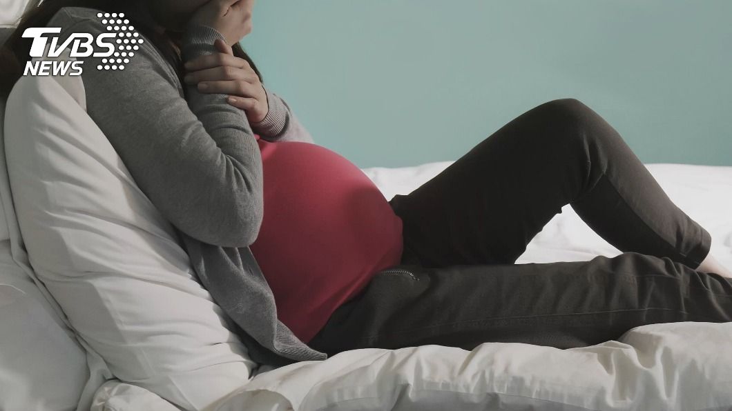 婆婆礙於習俗要求女子墮胎。（示意圖／shutterstock 達志影像）