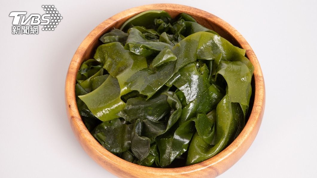海帶富含「褐藻素」,可幫助脂肪細胞的脂肪燃燒。(示意圖/shutterstock達志影像)